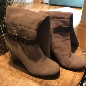 🔥 Nine West tall wedged boots